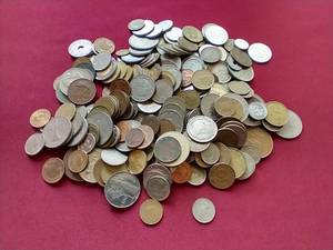 Huge Lot of 2.5 lbs Foreign Coins