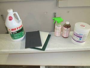 Box lot of misc cleaning supplies...