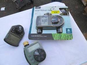 Lot of assorted hose faucet timers...