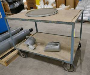 lot 24 image: Warehouse cart