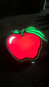 lot 15 image: Apple