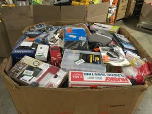 Mix Lot of Small Houseware Items, Key Locks, Lock Smiths- Customer Returns - Review all pictures