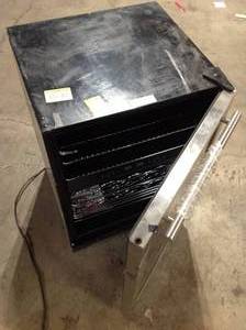 Magic Chef 44 Bottle Dual Zone Wine Cooler in Stainless Steel customer return damaged see pictures
