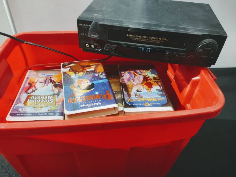 Storage Locker Finds and Household Goods KBID