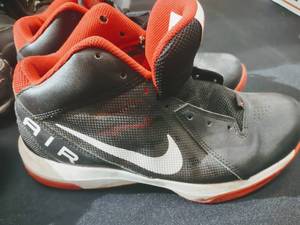 lot 11 image: Tote Full of Shoes including Nike  Skechers and other brands Bin Not Included