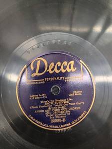 lot 28 image: Classic Record Lot #9