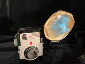 lot 16 image: Vintage Cameras, Samsonite Camera Bag, Sony Camera Bag