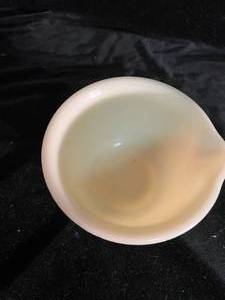 lot 18 image: Hamilton Beach Custard Uranium Glass Mixing Bowl