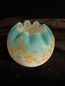 lot 24 image: Vintage Satin Blue Glass