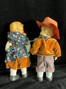 lot 50 image: Vintage Goebel Hansel and Gretel Dolls