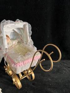 lot 49 image: Set of 3 Doll Lot