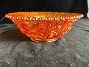 lot 205 image: Vintage Amber Serving Bowl with Imperial Red Mug