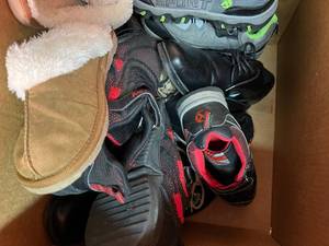 lot 189 image: Lot of Childrens Shoes
