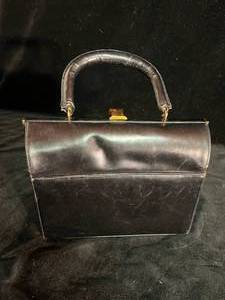 lot 173 image: Vintage Mid-Century Purse