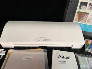 lot 118 image: Silhouette Cameo 3 Unused with Accessories