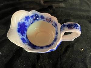 lot 99 image: Vintage Vinranka Blue Pitcher