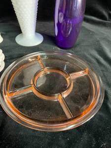 lot 115 image: Milkglass and Colored Dishes