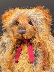 lot 105 image: Adorable Charlie Bear Gingerbread Ted