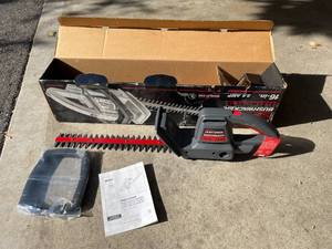 lot 232 image: Craftsman 16 Inch Bushwacker Hedge Trimmer Model 7179862