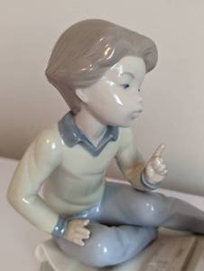 lot 42 image: Lladro Programming Pals Porcelain Figurine