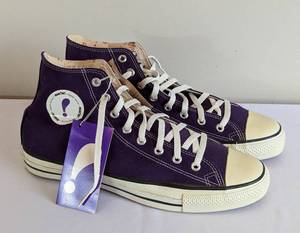 lot 5 image: Mens Purple Converse Shoes