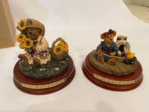 lot 269 image: 8  Boydenbeary Patch Candle Toppers for 2.75 Inch Jars