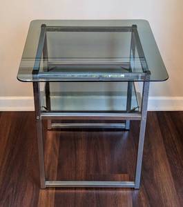 lot 78 image: Vintage Tiered Glass Side Table