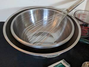 lot 122 image: Baking Essentials