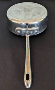 lot 124 image: Small All Clad Saucepan