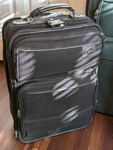 lot 141 image: Assorted Luggage