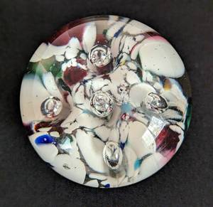 lot 148 image: Colorful Art Glass Paperweight