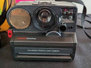 lot 157 image: Vintage Kodak and Polaroid Cameras