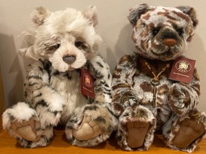 lot 199 image: 4 Charlie Bears Teddy Bears w Tags - Charlie Bear Giselle, Charlie Bear Lennon, Charlie Bear Lexie & Charlie Bear Wozley