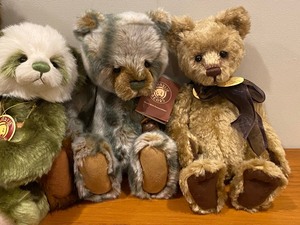 lot 223 image: 4 Charlie Bears Teddy Bears w Tags - Charlie Bear Storyteller, Charlie Bear Rodley, Charlie Bear Matilda & Charlie Bear Gooseberry