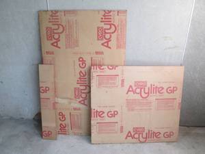 12 thick clear acrylic sheets mea...