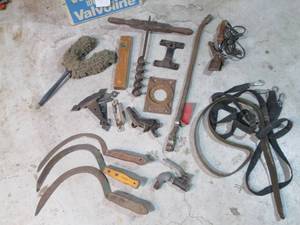 Lot of vintage hand tools and hardw...