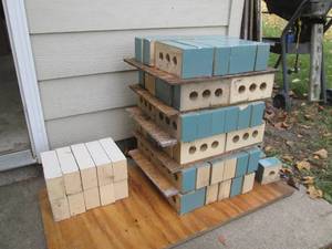 Lot of 10 white and 70 turquoise gl...