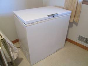 Gibson chest freezer measures 35 w...