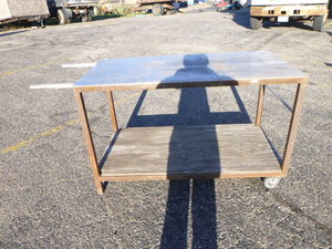 lot 201 image: Metal Table