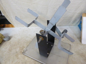 lot 41 image: Hydraulic Hose Keeper.