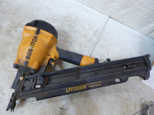 lot 42 image: Bostitch 28 Degree Wire Collated Framing Nailer