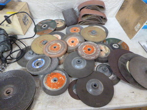 lot 51 image: Sanding and Grinding Wheels