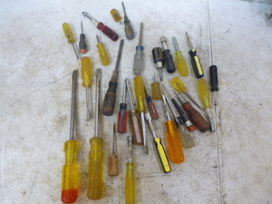 lot 56 image: Screwdrivers