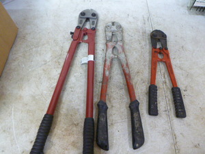 lot 75 image: 3 Bolt Cutters