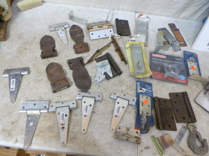 lot 106 image: Miscellaneous Hardware