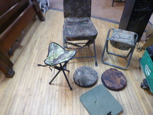 lot 157 image: Hunting Chairs