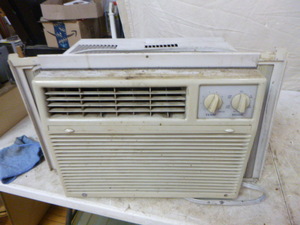 lot 169 image: GE Air Conditioner