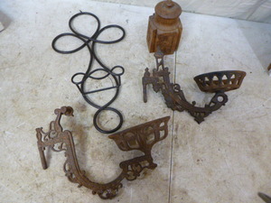 lot 175 image: 2 Vintage Wall Hanging Candle Holders