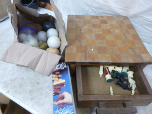 lot 185 image: GamesToys