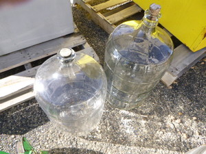 lot 8 image: 2 Glass Jugs
